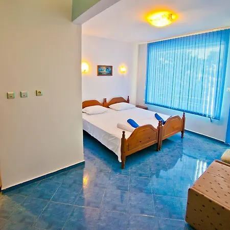 Sequoia * Golden Sands