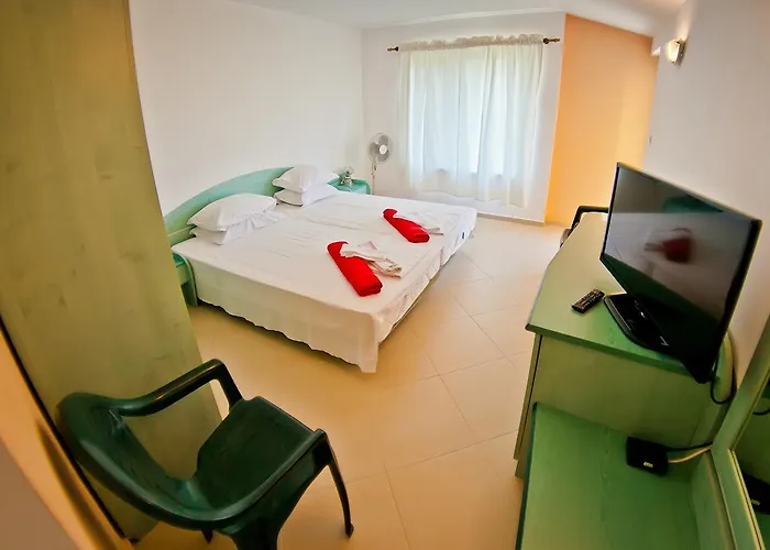 Sequoia Golden Sands