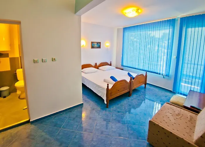 Sequoia * Golden Sands