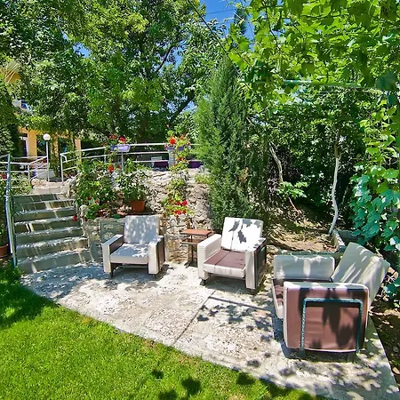 Sequoia Złote Piaski