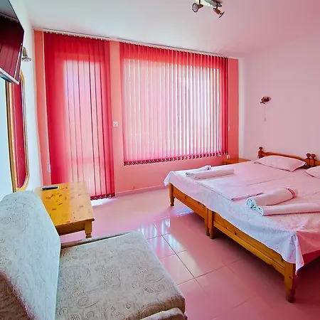 Holiday home Sequoia Golden Sands